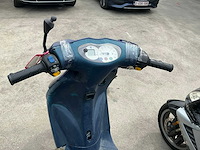 Peugeot vivacity scooter dienend voor wisselstukken - afbeelding 6 van  6