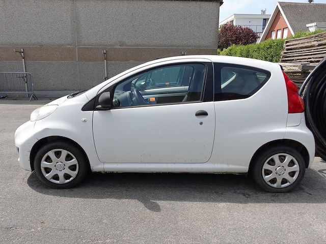 Peugot 107 - afbeelding 1 van  8