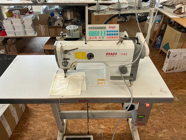 Pfaff 1183 pl naaimachine - afbeelding 2 van  9