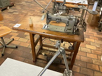 Pfaff 138-6 zigzag naaimachine - afbeelding 2 van  7