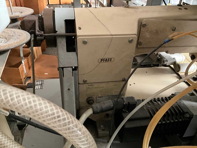 Pfaff 481-0 voorbaanautomaat - afbeelding 2 van  18