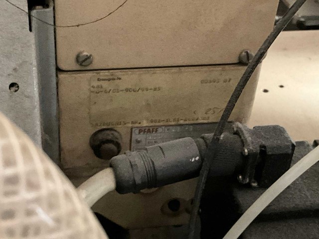 Pfaff 481-0 voorbaanautomaat - afbeelding 3 van  18