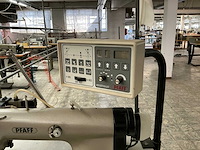 Pfaff 487-706/82 naaimachine - afbeelding 2 van  3