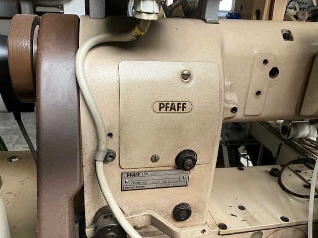 Pfaff 5642 voorbaanautomaat - afbeelding 25 van  26