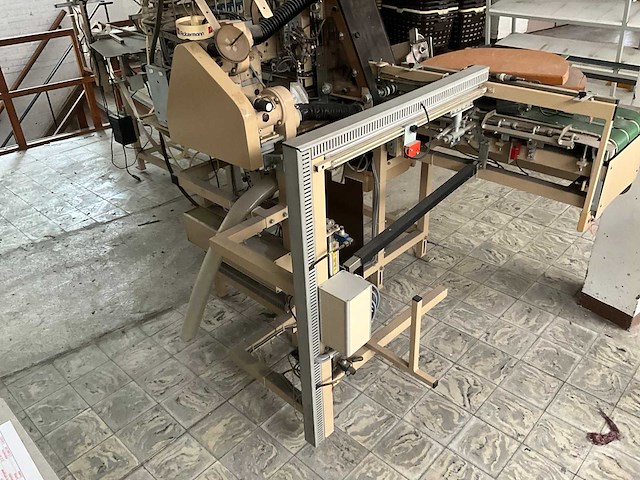 Pfaff 5642 voorbaanautomaat - afbeelding 15 van  21