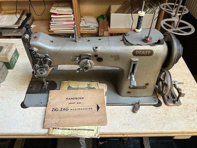 Pfaff naaimachine - afbeelding 3 van  9