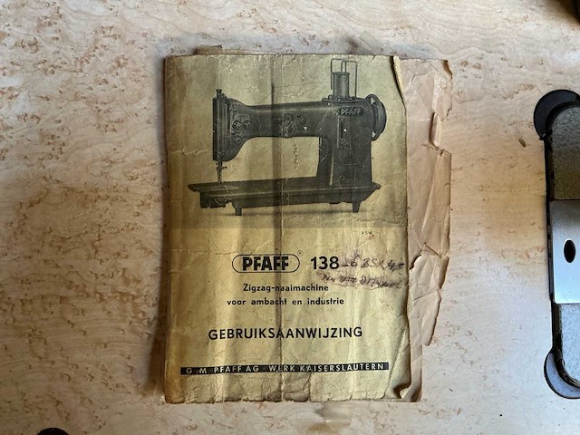 Pfaff naaimachine - afbeelding 9 van  9