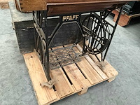 Pfaff pedaalmodel antieke naaimachine - afbeelding 5 van  5