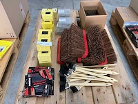 Pgb, diggers partij divers materiaal