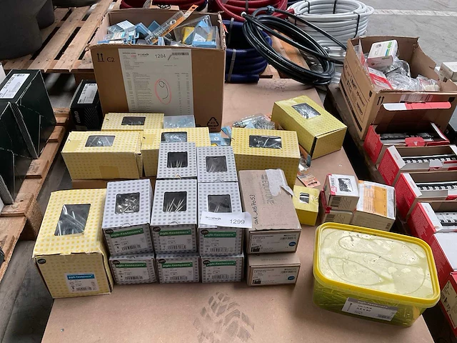 Pgb fasteners divers bevestigingsmateriaal - afbeelding 3 van  9