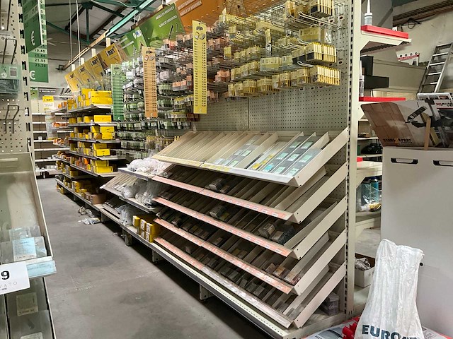 Pgb-fasteners partij bouw- en bevestigingsmateriaal - afbeelding 1 van  50