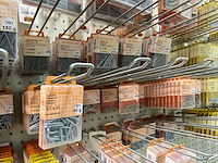 Pgb-fasteners partij bouw- en bevestigingsmateriaal - afbeelding 32 van  50