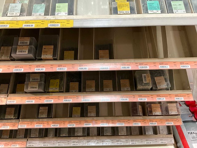 Pgb-fasteners partij bouw- en bevestigingsmateriaal - afbeelding 46 van  50