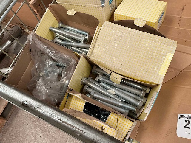 Pgb-fasteners partij diverse bouten - afbeelding 3 van  8