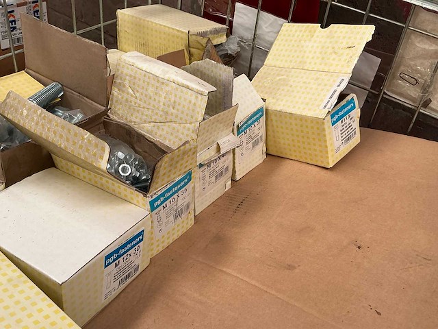 Pgb-fasteners partij diverse bouten - afbeelding 8 van  8