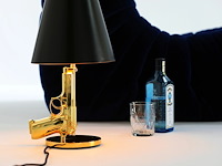 Philippe starck - tafellamp - "gun bedside lamp"- flos - italië - afbeelding 1 van  6