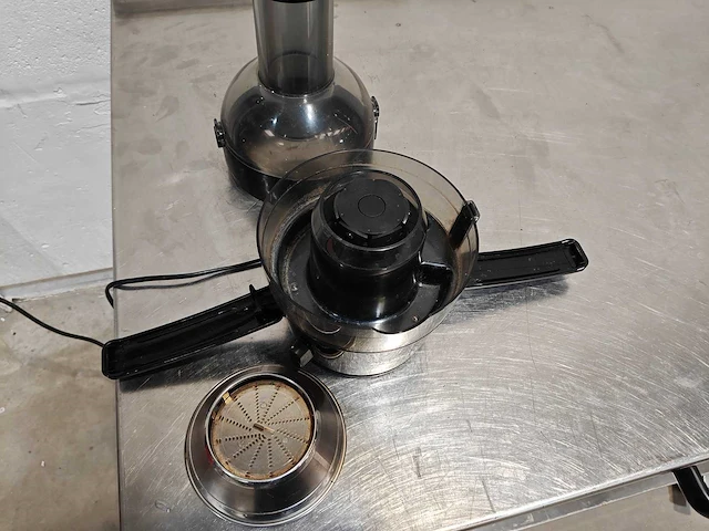Philips - hr1857 - sapcentrifuge - afbeelding 4 van  7