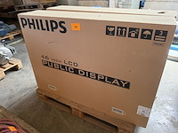 Philips 46 inch lcd scherm - afbeelding 1 van  2