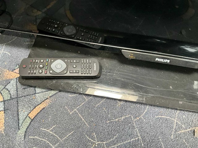Philips 47 inch flatscreen tv - afbeelding 4 van  5