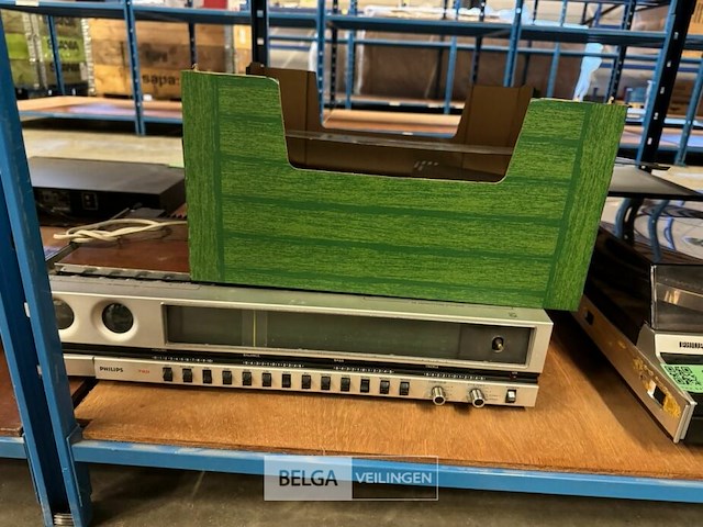 Philips 832 & philips 22rh720 - afbeelding 4 van  5