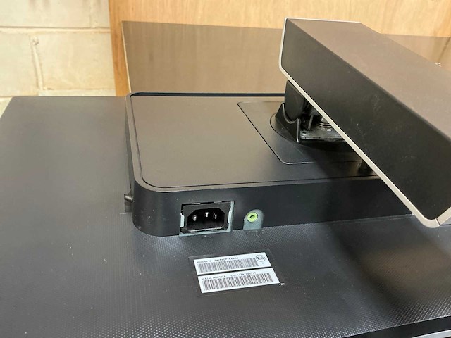 Philips amva led 241p4q monitor (3x) - afbeelding 3 van  13