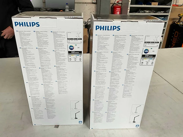 Philips crane eyecare bureaulamp zwart (2x) - afbeelding 3 van  5