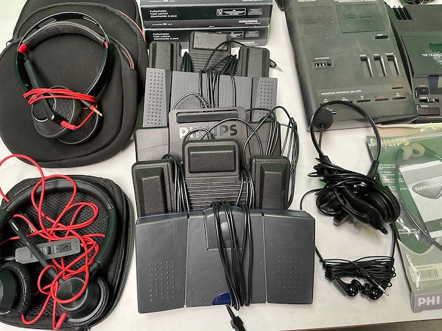 Philips en grundig - dicteerapparatuur (22x) - afbeelding 5 van  9