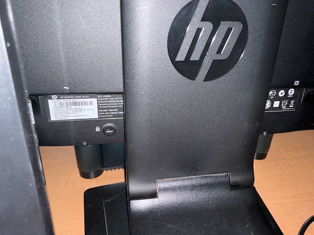 Philips en iiyama - set 5 van 7 monitoren + 5 standaards - afbeelding 4 van  16