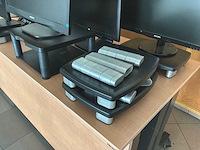 Philips en iiyama - set 5 van 7 monitoren + 5 standaards - afbeelding 8 van  16