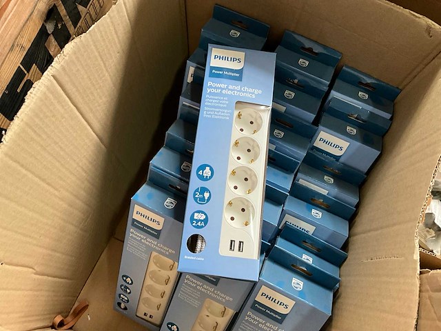 Philips stekkerdoos 4-voudig - 2x usb 2 meter (19x) - afbeelding 1 van  6
