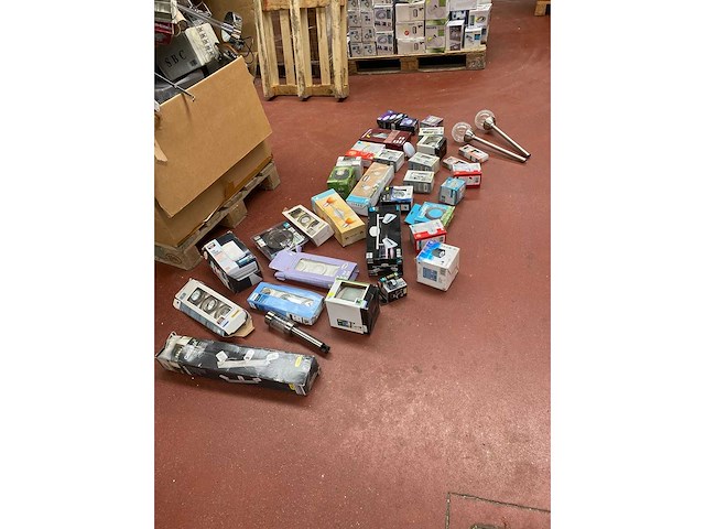 Philips/eglo/massive - slimme verlichting (200x) - afbeelding 3 van  6