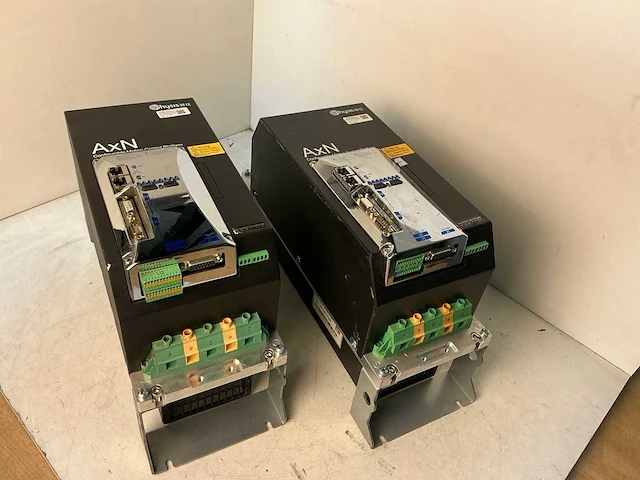 Physis axn035.070.4f servo-drive (2x) - afbeelding 1 van  5
