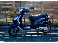 Piaggio - fly 25 - fly 25 - motorised scooter/snorscooter - afbeelding 1 van  5