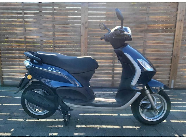 Piaggio - fly 25 - fly 25 - motorised scooter/snorscooter - afbeelding 5 van  5
