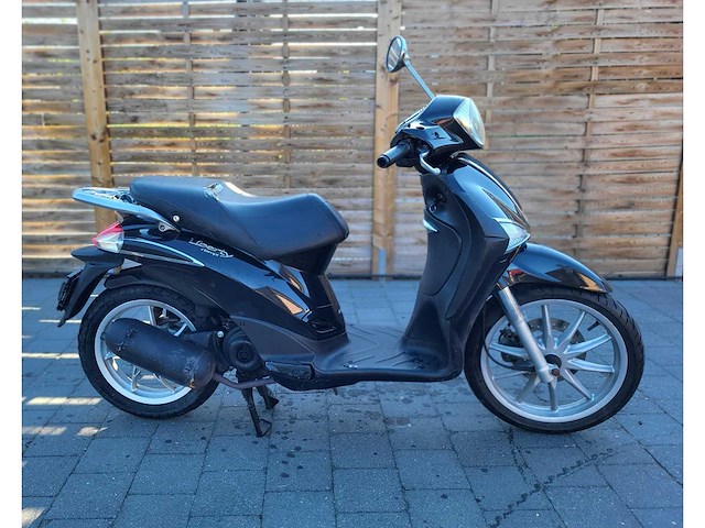 Piaggio - liberty - liberty - motorised scooter - afbeelding 1 van  6