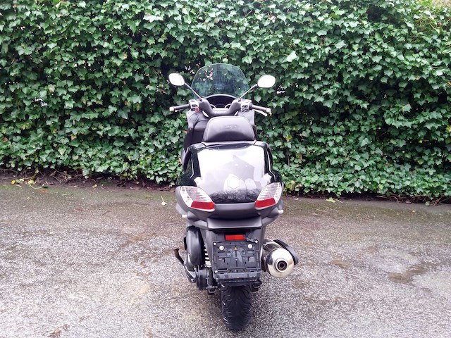 Piaggio - mp3 - motorfiets - afbeelding 9 van  10