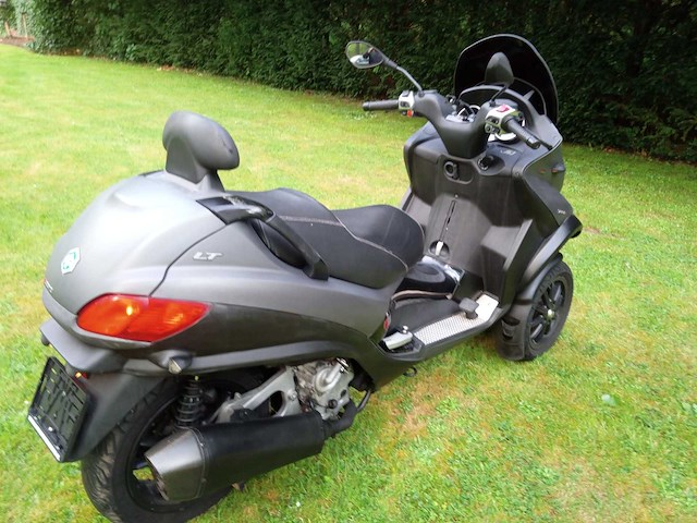 Piaggio - mp3 500 lt - motorfiets - afbeelding 3 van  8