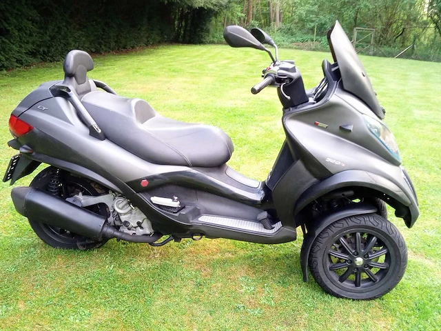 Piaggio - mp3 500 lt - motorfiets - afbeelding 2 van  8