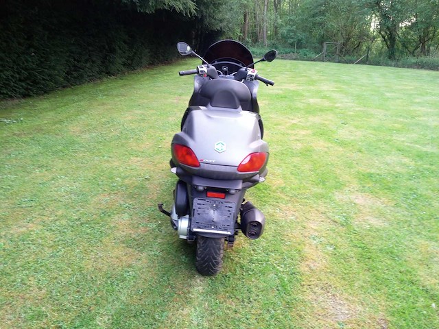 Piaggio - mp3 500 lt - motorfiets - afbeelding 5 van  8