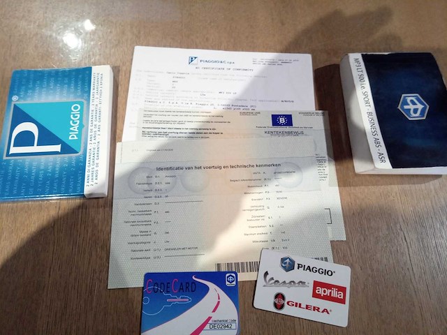 Piaggio - mp3 lt 500 - motorfiets - afbeelding 2 van  10