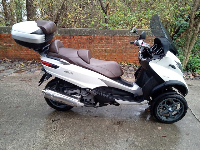 Piaggio - mp3 lt 500 - motorfiets - afbeelding 4 van  10