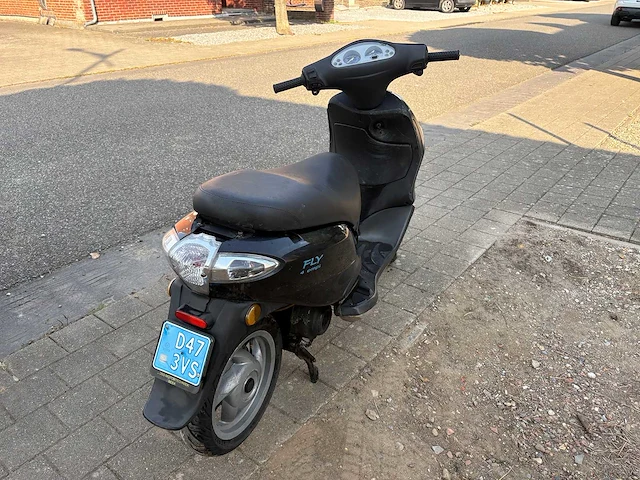 Piaggio - snorscooter - fly 4t - scooter (2x) - afbeelding 12 van  16