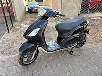 Piaggio - snorscooter - fly 4t - scooter (2x) - afbeelding 1 van  15