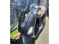 Piaggio - vespa - lx50 4t - gemotoriseerde scooter - afbeelding 2 van  5