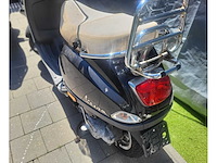 Piaggio - vespa - lx50 4t - gemotoriseerde scooter - afbeelding 3 van  5