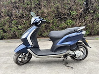 Piaggio fly scooter