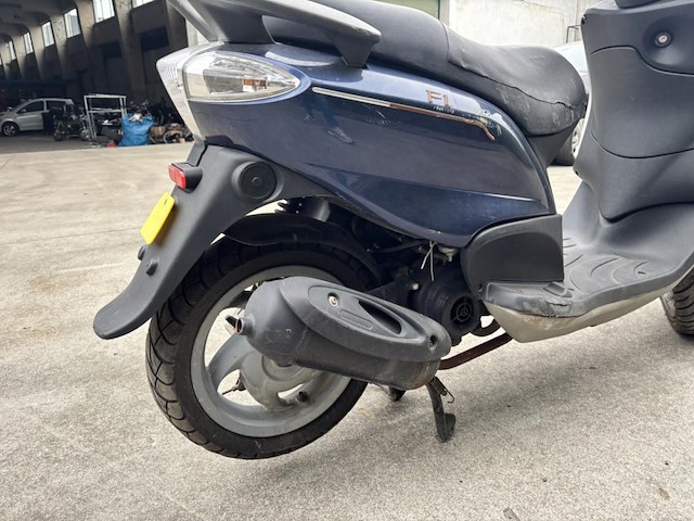 Piaggio fly scooter - afbeelding 4 van  7