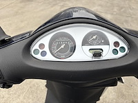 Piaggio fly scooter - afbeelding 6 van  7