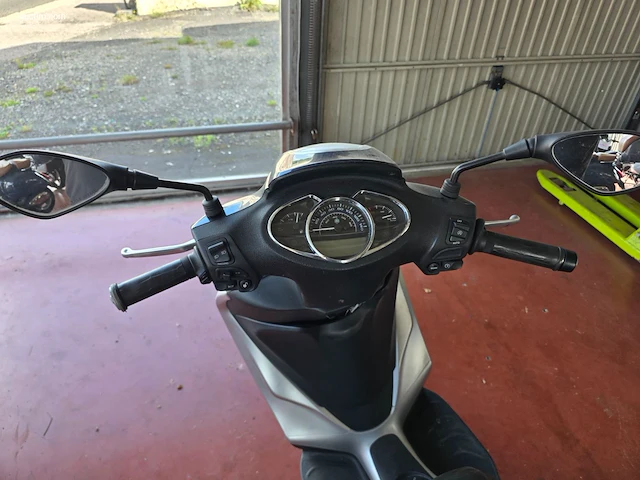 Piaggio medley 125 - afbeelding 7 van  9