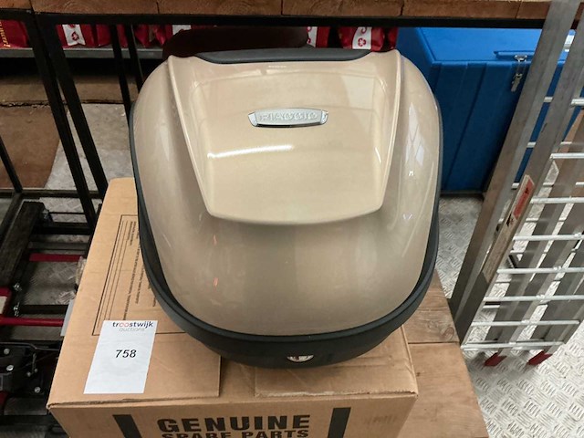 Piaggio scooter/ vespa topkoffer - afbeelding 1 van  3